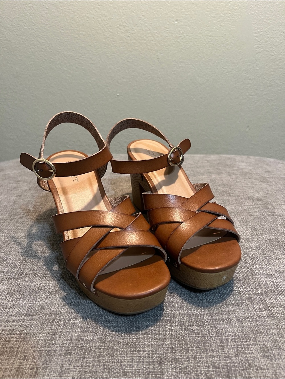 Old Navy Brown Leather-Look Platform Sandals with Ankle Strap